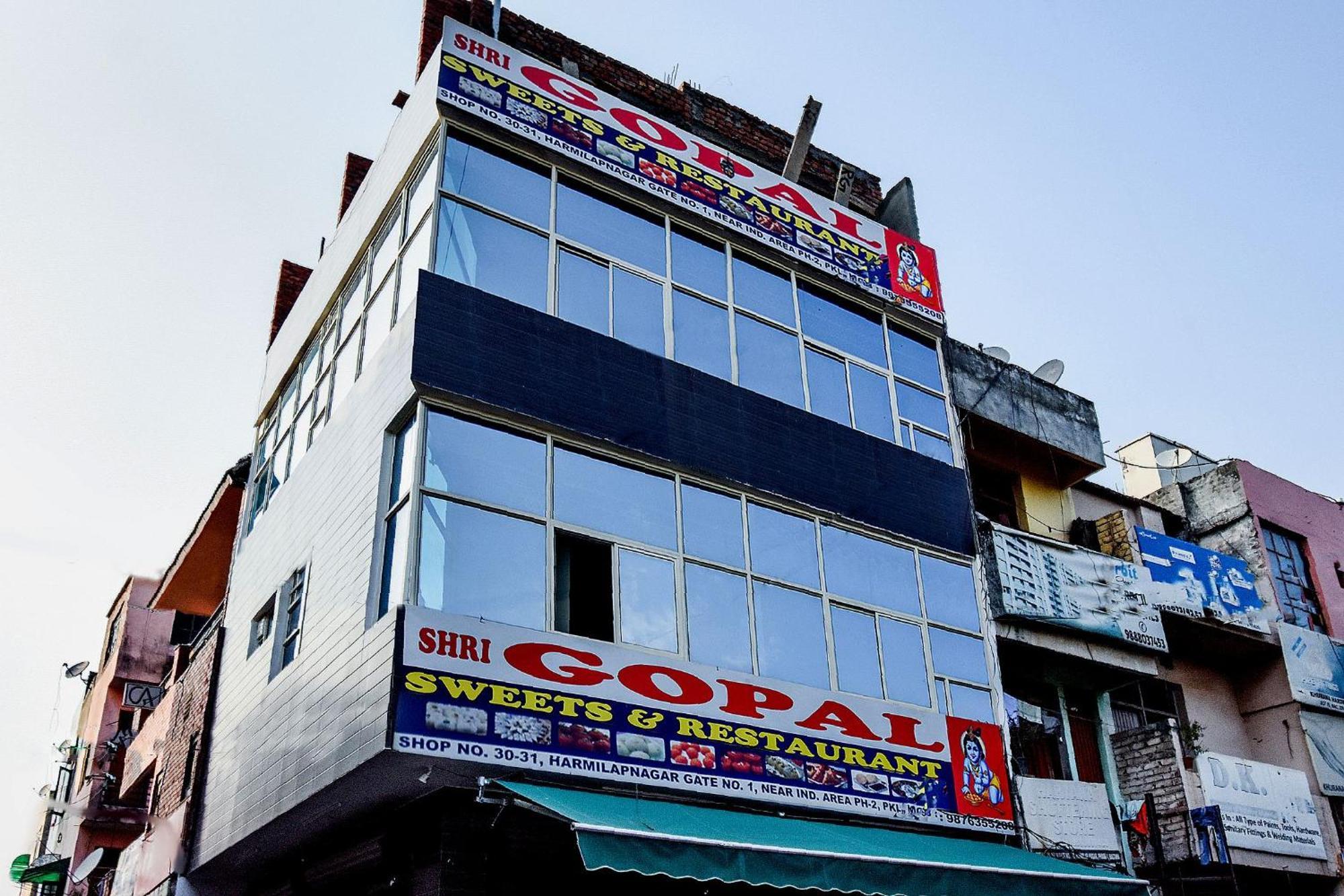 SPOT ON 65851 Hotel Hi Tech Panchkula Buitenkant foto